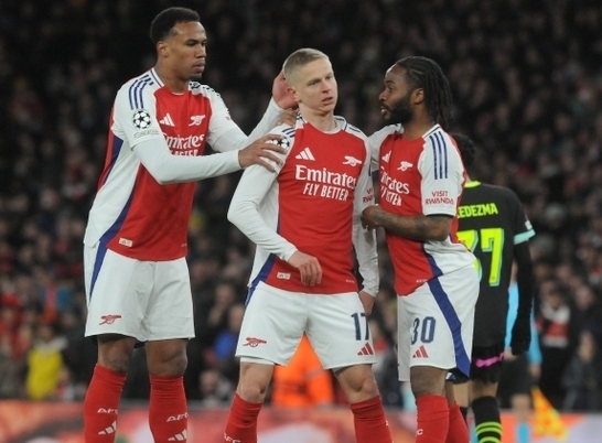  Fenerbahçe, Zinchenko transferinde Mourinho kozunu oynuyor!