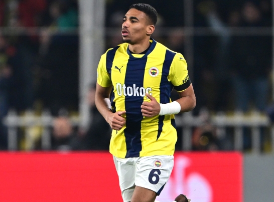  Fenerbahçe’de Djiku ayrılmanın eşiğinde!