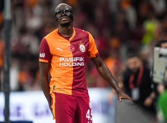  Osimhen ile ilgili flaş iddia: “Planlı sakatlık”