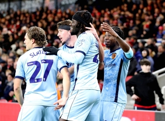  Hull City’den 5 maçta 13 puan!