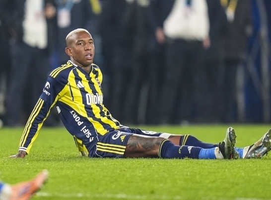  Anderson Talisca, stadyumdan sekerek ayrıldı!