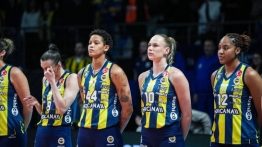 Fenerbahçe’den altın sette Şampiyonlar Ligi’ne veda!