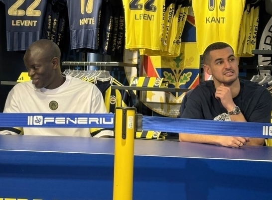  Kante ve Levent imza gününde taraftar ile bir araya geldi